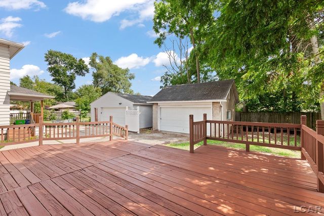 501 Harwood Street, Jackson, MI 49203