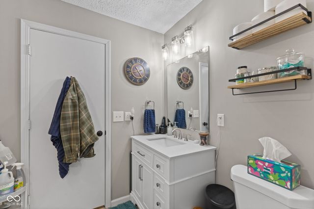 801 S Restin Road, Greenwood, IN 46142