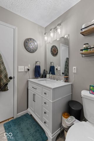 801 S Restin Road, Greenwood, IN 46142