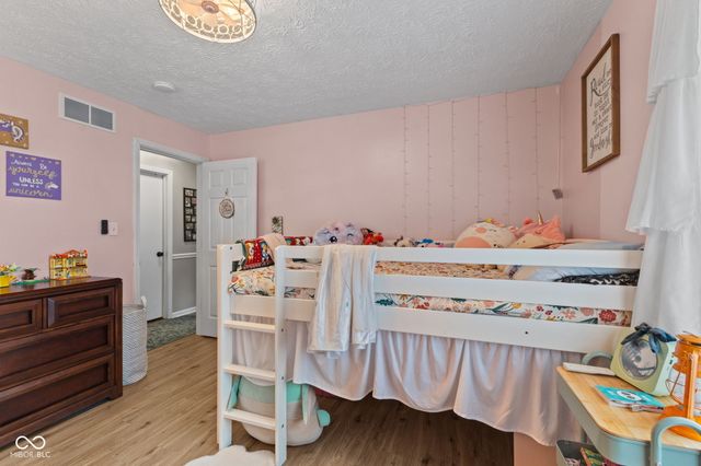 801 S Restin Road, Greenwood, IN 46142