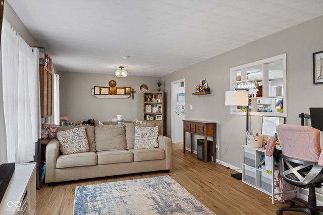 801 S Restin Road, Greenwood, IN 46142