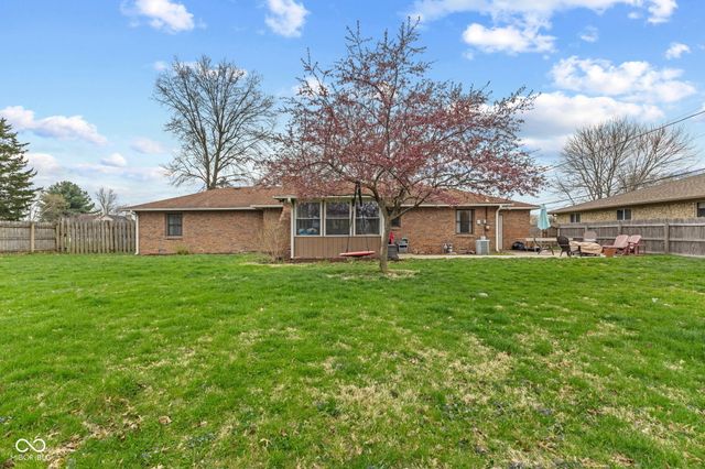 801 S Restin Road, Greenwood, IN 46142