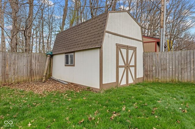 801 S Restin Road, Greenwood, IN 46142