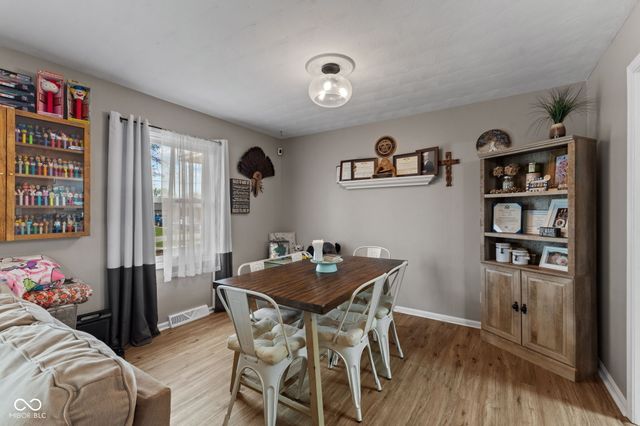 801 S Restin Road, Greenwood, IN 46142