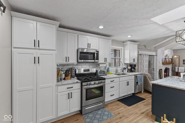 801 S Restin Road, Greenwood, IN 46142