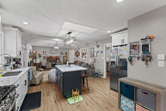 801 S Restin Road, Greenwood, IN 46142