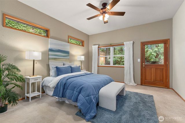 14220 Crown Point Pl NW Place NW, Silverdale, WA 98383