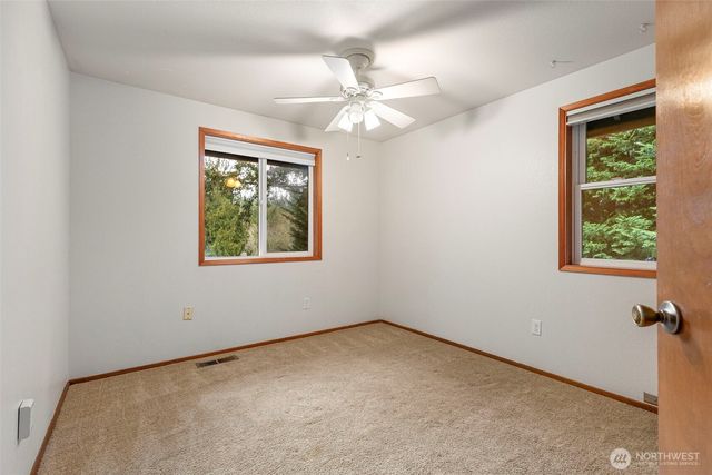 14220 Crown Point Pl NW Place NW, Silverdale, WA 98383