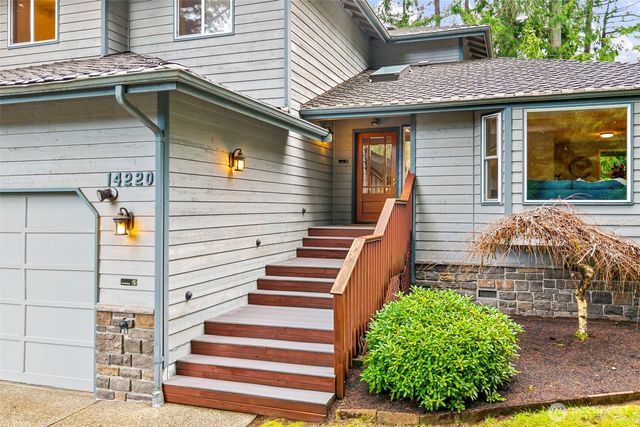 14220 Crown Point Pl NW Place NW, Silverdale, WA 98383