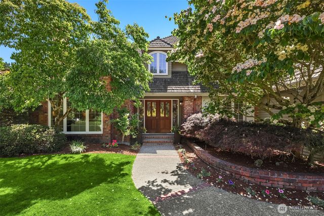 7670 80th Place SE, Mercer Island, WA 98040