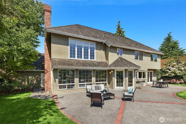 7670 80th Place SE, Mercer Island, WA 98040