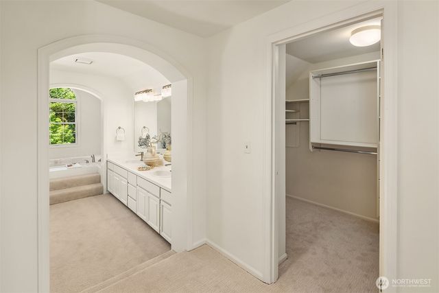 7670 80th Place SE, Mercer Island, WA 98040