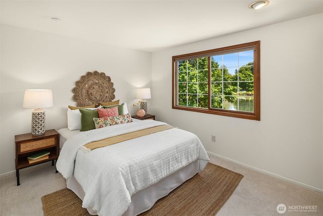 7670 80th Place SE, Mercer Island, WA 98040