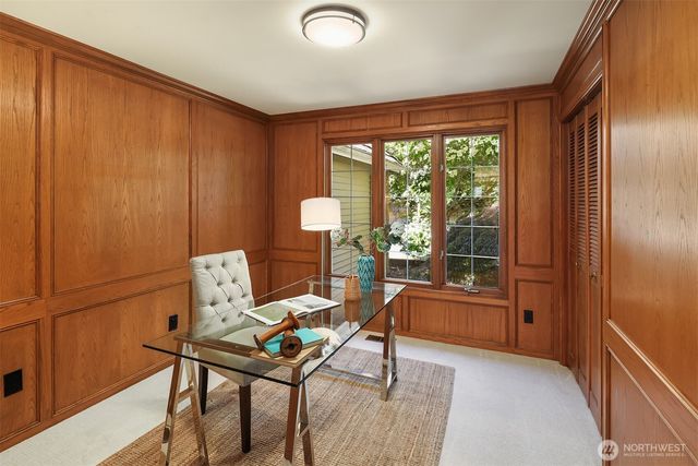 7670 80th Place SE, Mercer Island, WA 98040