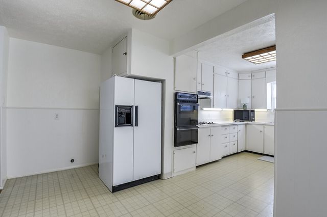 1216 Britt Drive, Arlington, TX 76013