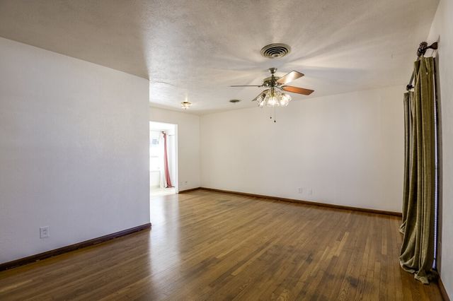 1216 Britt Drive, Arlington, TX 76013