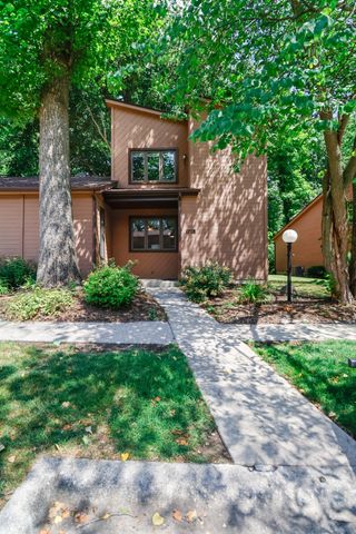 1718 Earthstone Drive, Valparaiso, IN 46383