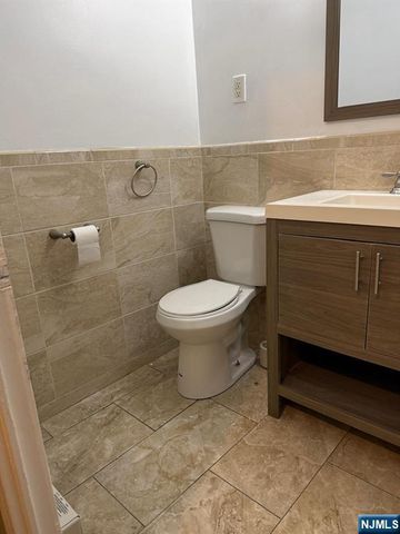 39 E 39th Street 6D, Paterson, NJ 07514