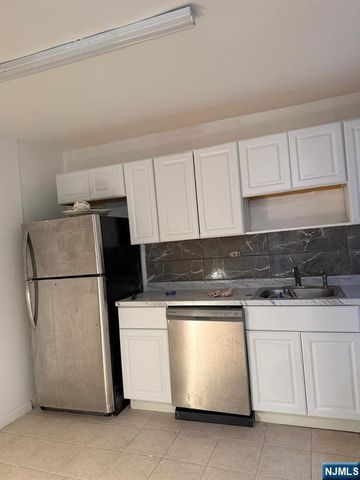 39 E 39th Street 6D, Paterson, NJ 07514