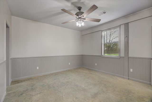 289 County Road 2250, Cleveland, TX 77327