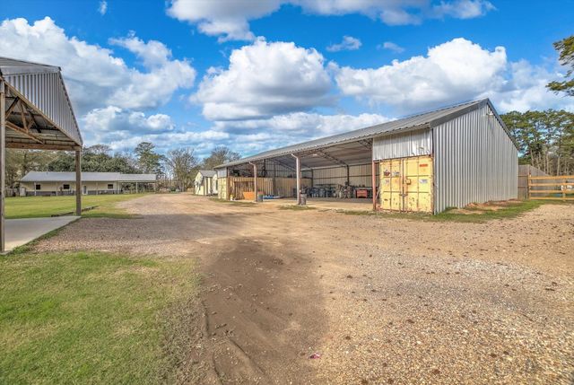 289 County Road 2250, Cleveland, TX 77327