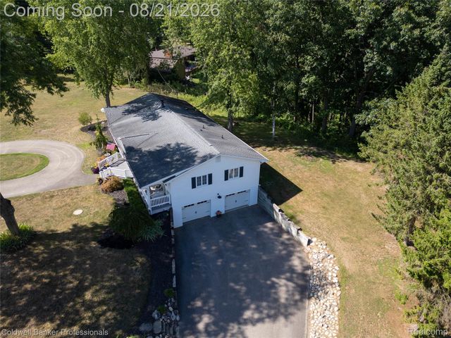1500 Duff Lane, Milford Charter Township, MI 48381