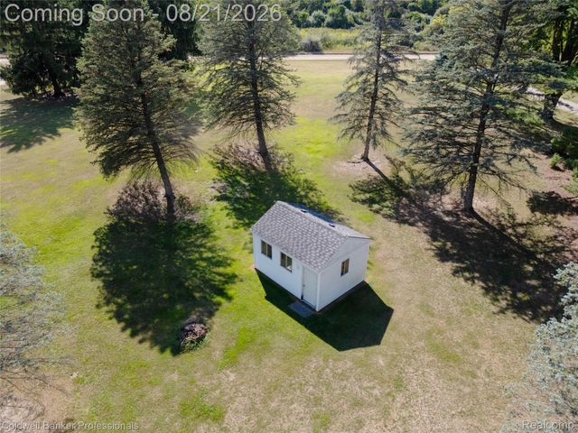 1500 Duff Lane, Milford Charter Township, MI 48381