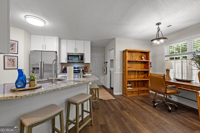 15 Paces Landing Place, Newnan, GA 30263