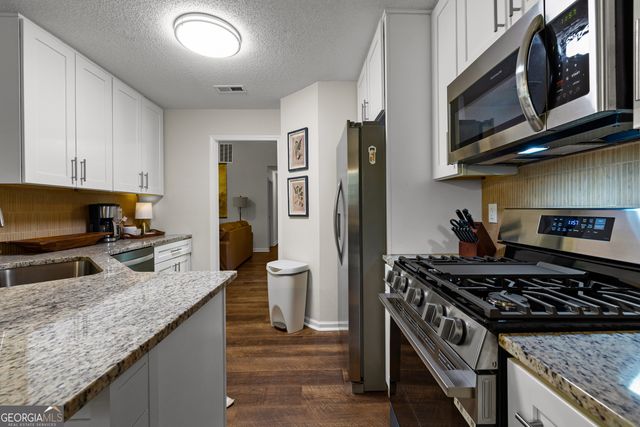15 Paces Landing Place, Newnan, GA 30263