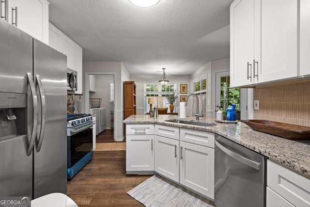 15 Paces Landing Place, Newnan, GA 30263