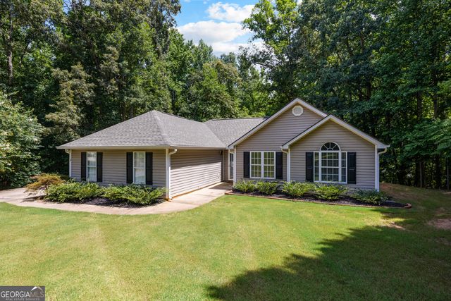 15 Paces Landing Place, Newnan, GA 30263