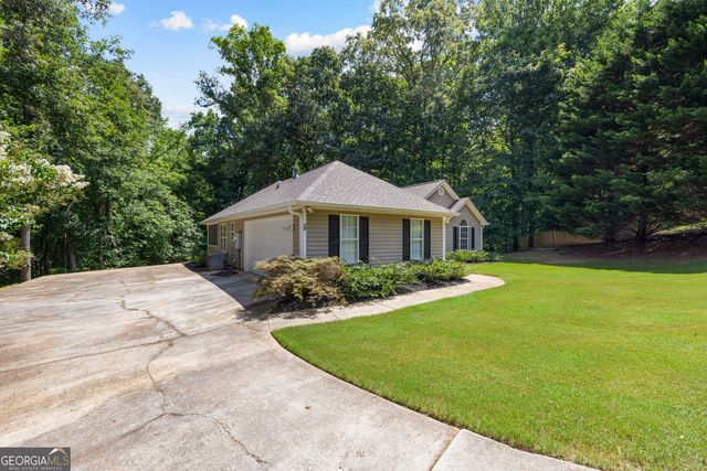 15 Paces Landing Place, Newnan, GA 30263