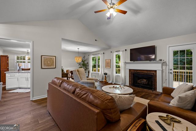 15 Paces Landing Place, Newnan, GA 30263