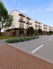 1139 Lake Pointe Parkway, Sugar Land, TX 77478