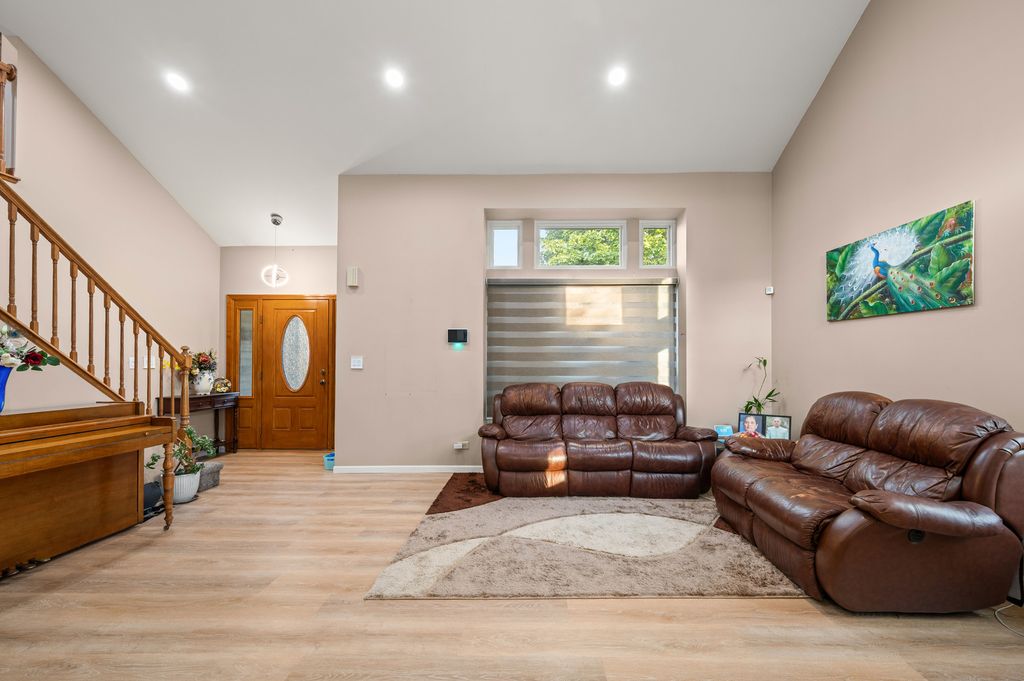 2035 N Green Bridge Lane, Hanover Park, IL 60133 — photo 4