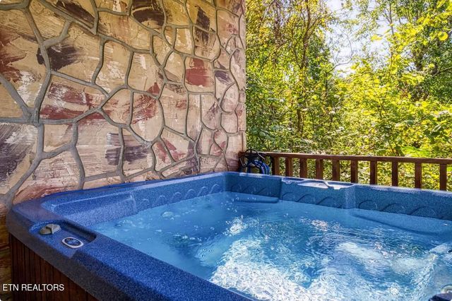 1815 Maranohe Way Way, Sevierville, TN 37862