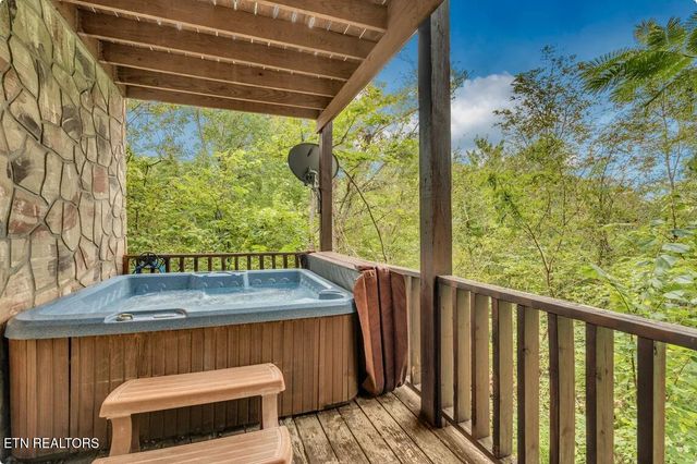 1815 Maranohe Way Way, Sevierville, TN 37862