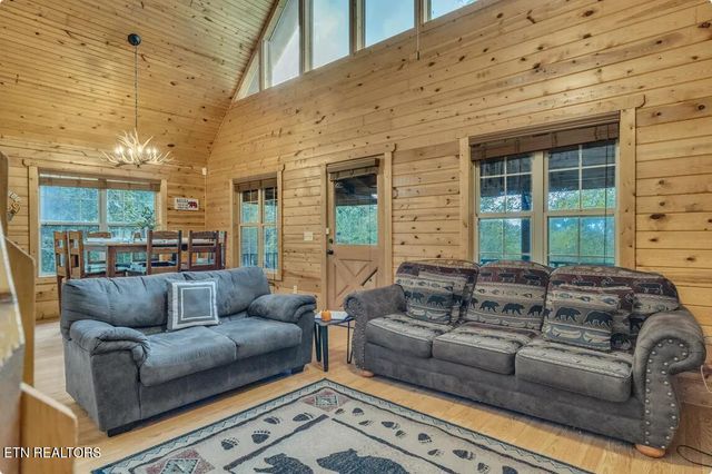 1815 Maranohe Way Way, Sevierville, TN 37862