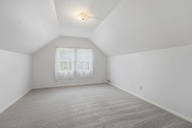 2202 44th Street, Moline, IL 61265