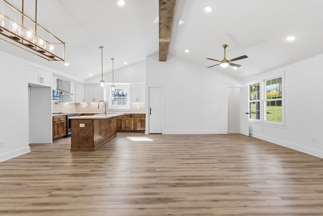 4848 Concord Dr, Hermitage, TN 37076