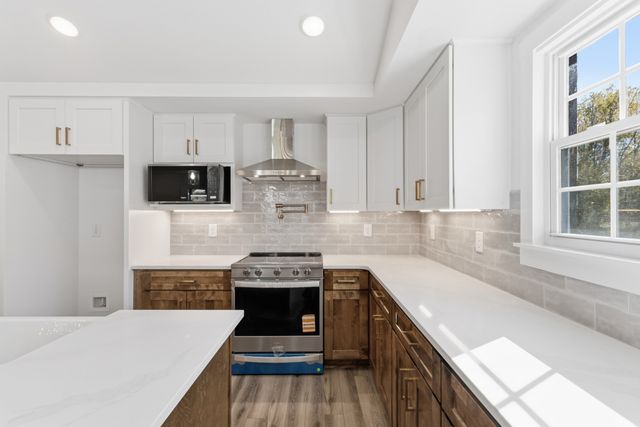 4848 Concord Dr, Hermitage, TN 37076