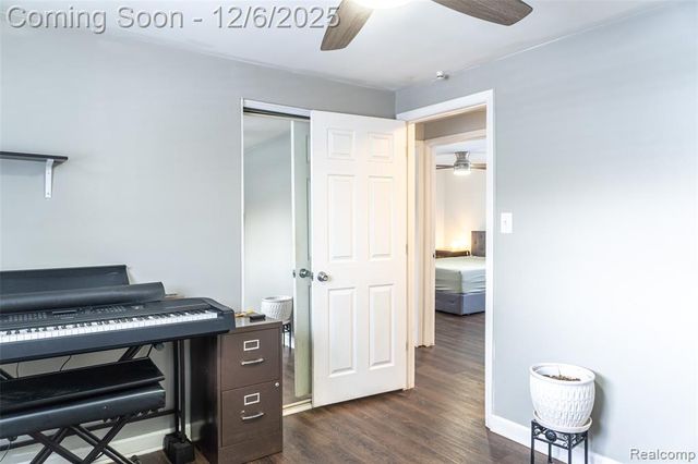 33756 Cindy Street, Livonia, MI 48150