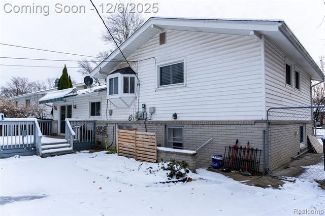 33756 Cindy Street, Livonia, MI 48150