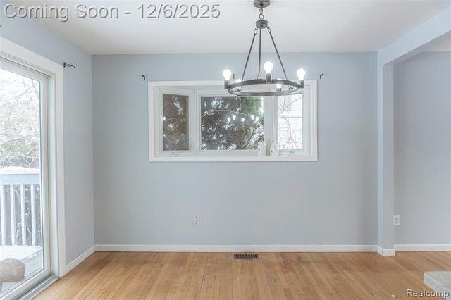 33756 Cindy Street, Livonia, MI 48150