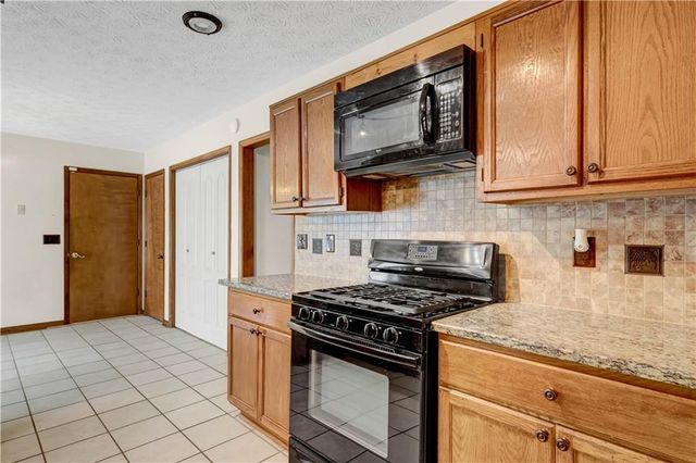 607 Stonemill Manor, Lithonia, GA 30058