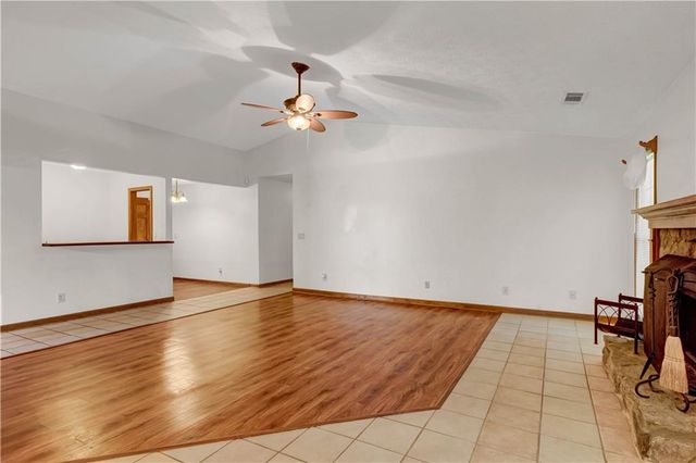 607 Stonemill Manor, Lithonia, GA 30058
