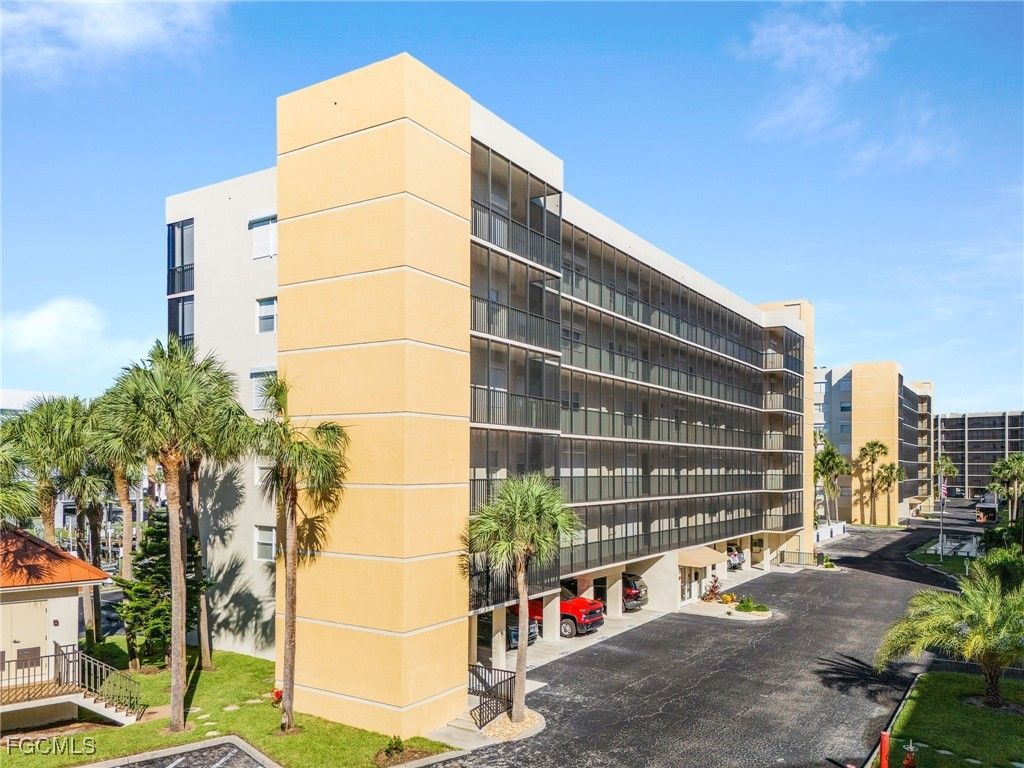 4491 Bay Beach LN 133, Fort Myers Beach, FL 33931