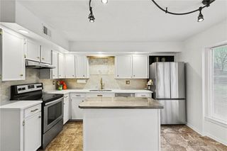 8721 Riggs Lane, Overland Park, KS 66212