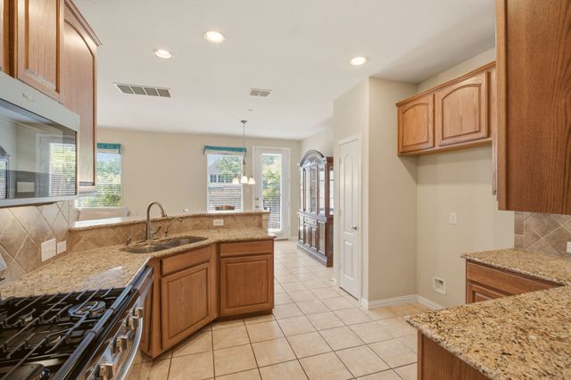 703 Chestnuthill Drive, Allen, TX 75013