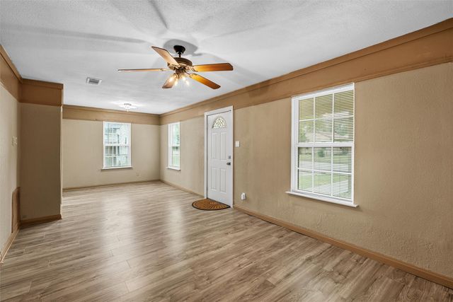 2012 N 39th Street, Waco, TX 76707